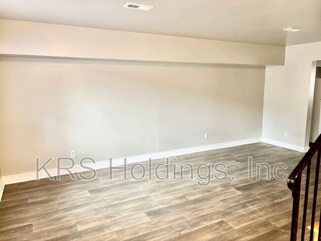 Building Photo - 5211 Goolsby Ct