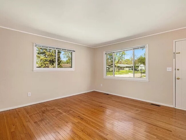 Building Photo - 1071 Westaire Way