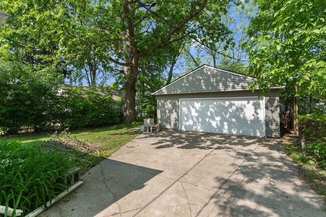 Building Photo - 3203 Goodrich St