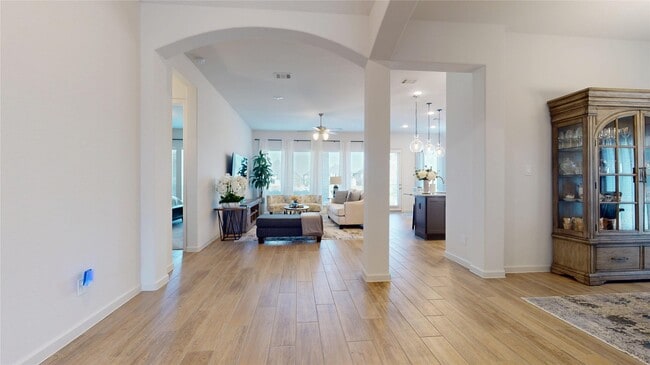 Building Photo - 29614 Mahogany View Ln