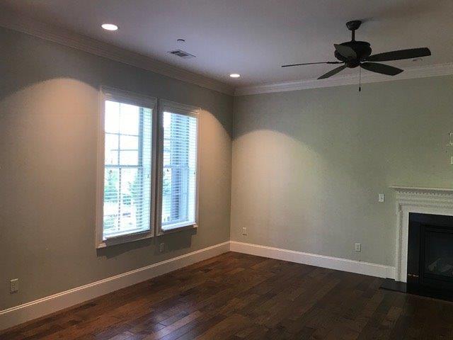 Building Photo - 1100 Augusta Dr