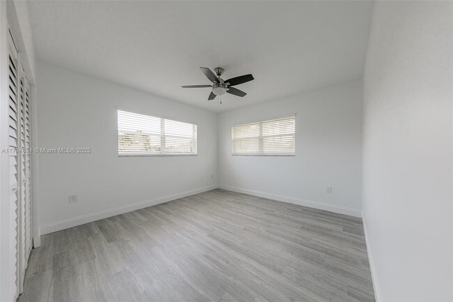 Building Photo - 3401 SW 141st Ave