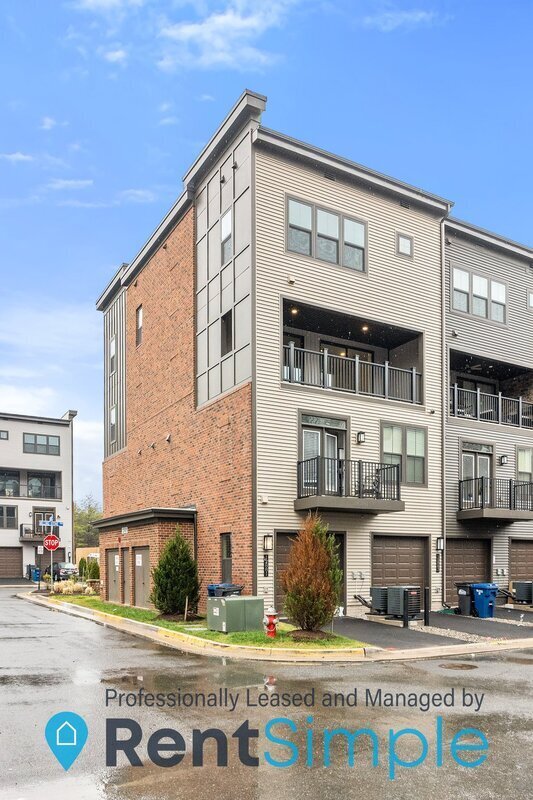 Building Photo - 12883 Sunrise Ridge Aly