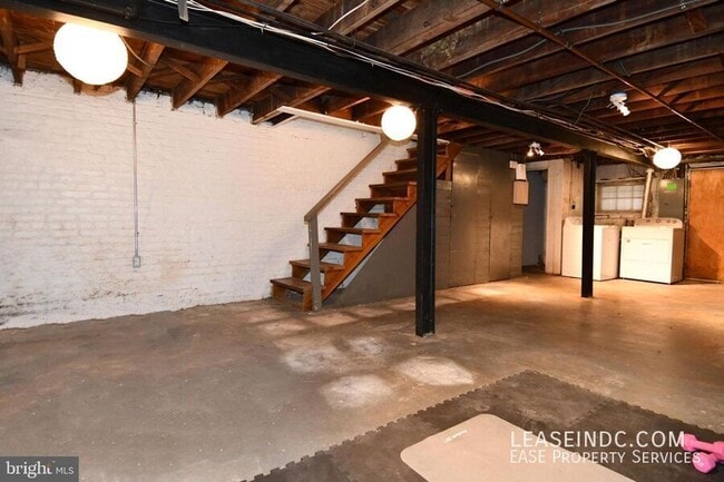 Building Photo - 4709 9th St NW