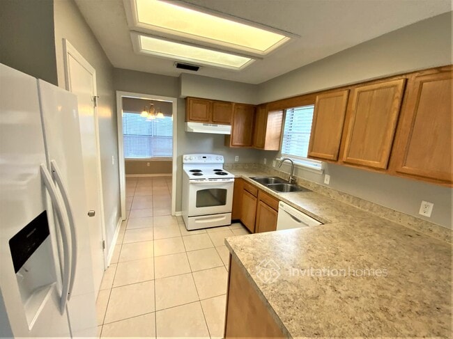 Building Photo - 8503 Long Meadow Ct