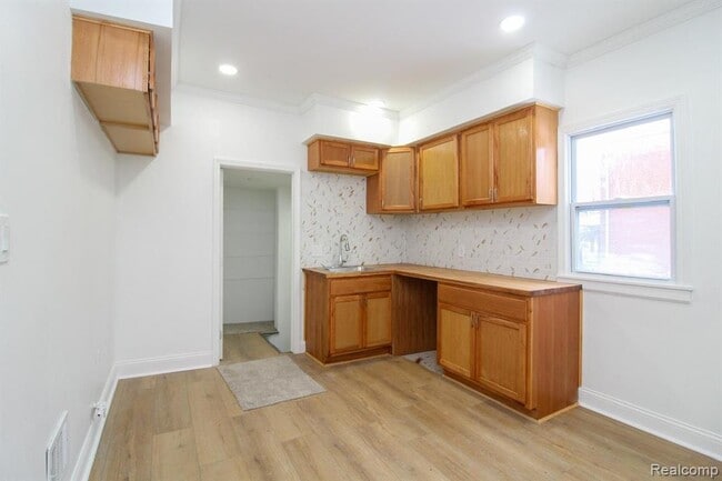 Building Photo - 2891 W Grand St