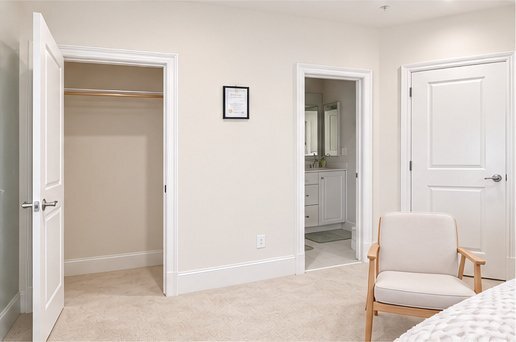 Building Photo - 12430 Ansin Cir Dr