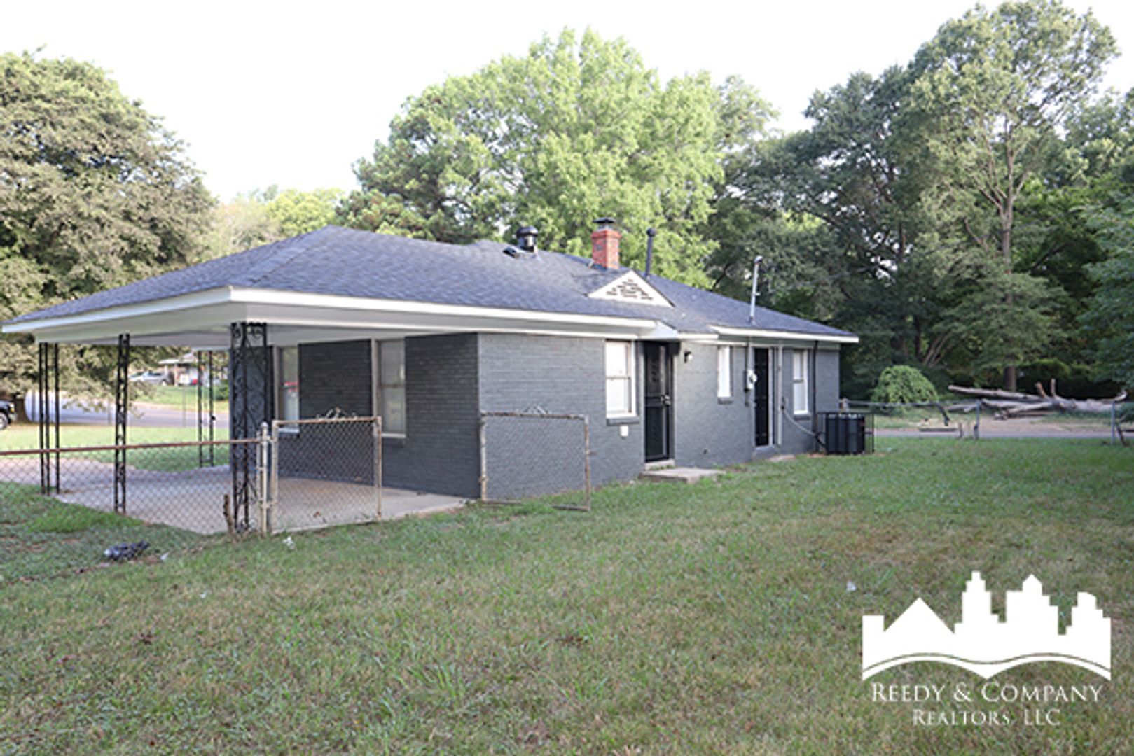 Building Photo - 1380 Rolling Hills Dr