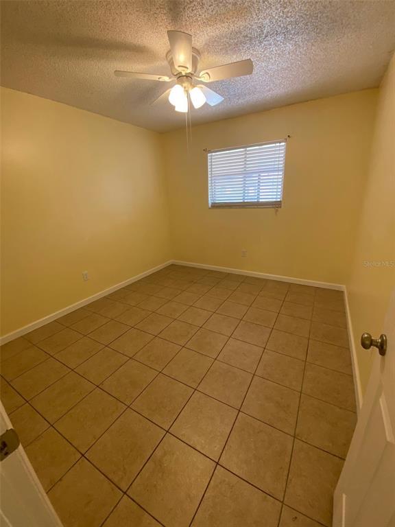 Building Photo - 701 W Rosewood Ln