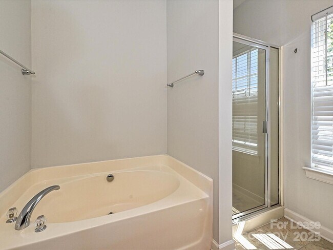 Building Photo - 14604 Monferrato Way