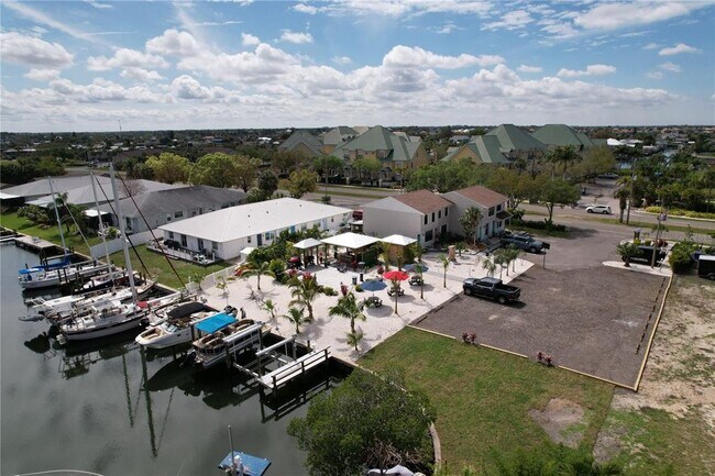Building Photo - 1059 Apollo Beach Blvd