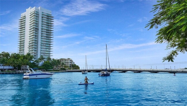 Building Photo - 1340 Lincoln Rd