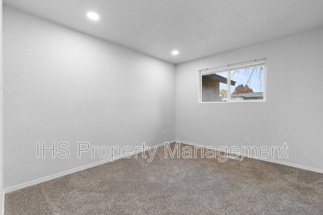 Building Photo - 3714 W 16th Pl