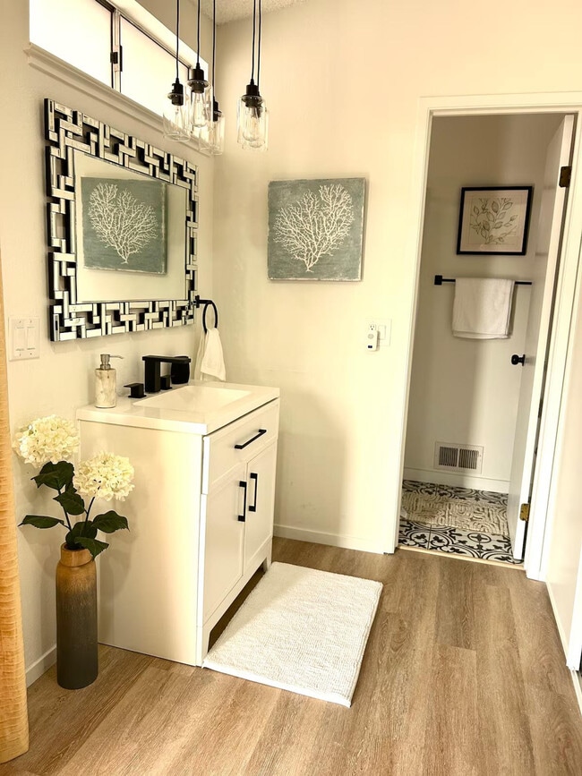 Building Photo - 2500 Kirkwood Dr