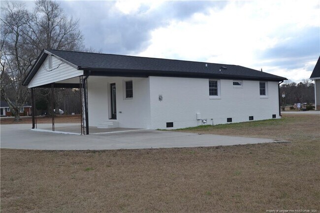 Building Photo - 10521 Ten-Ten Rd