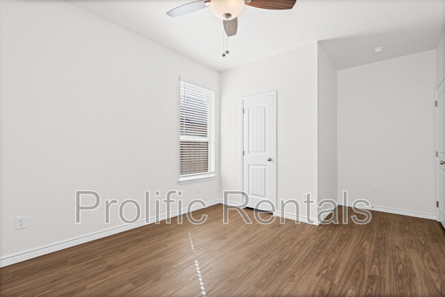 Building Photo - 5109 Rose Petal Ct