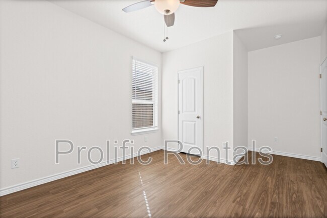 Building Photo - 5308 Rose Gdn Lp