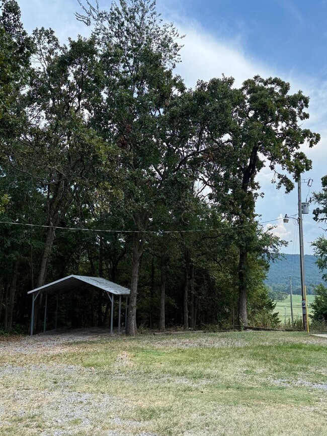 Building Photo - Charming 2BR House in Hartshorne