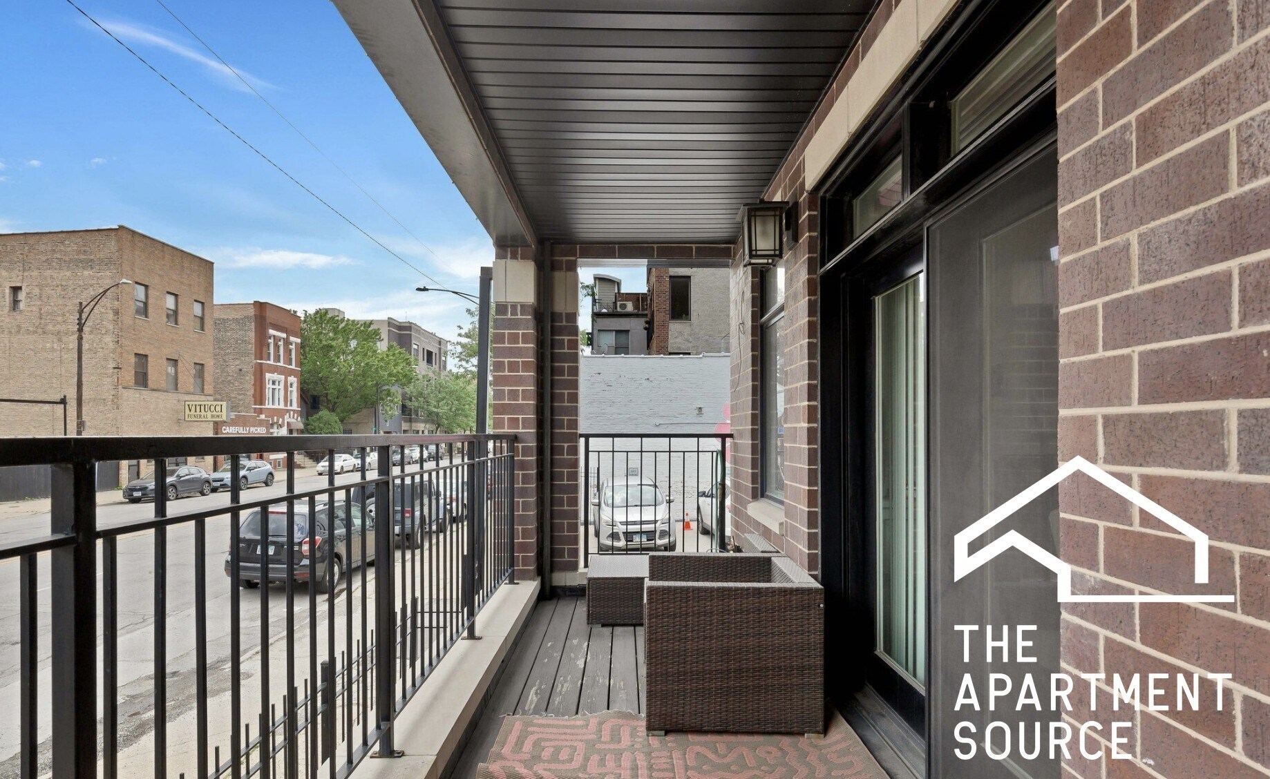 Building Photo - 1324 W Grand Ave