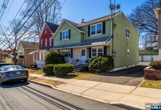 Building Photo - 275 Palisade Ave