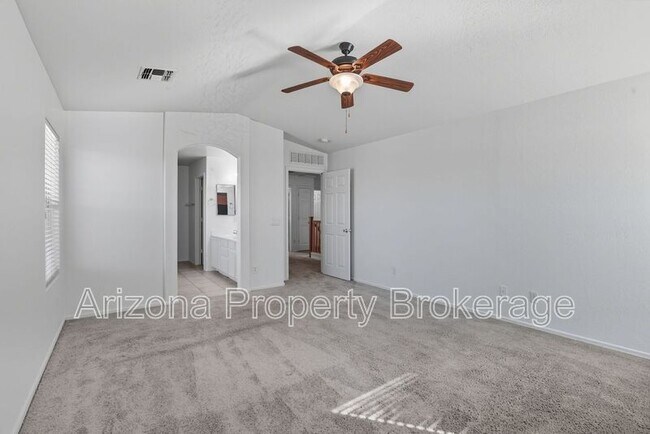 Building Photo - 17516 W Maui Ln