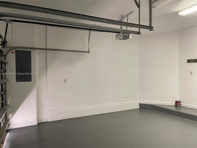 Building Photo - 11413 SW 137th Passage