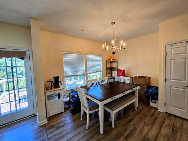 Building Photo - 809 Fairgate Drive
