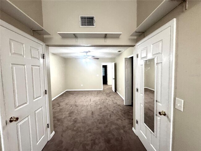Building Photo - 2800 Countryside Blvd