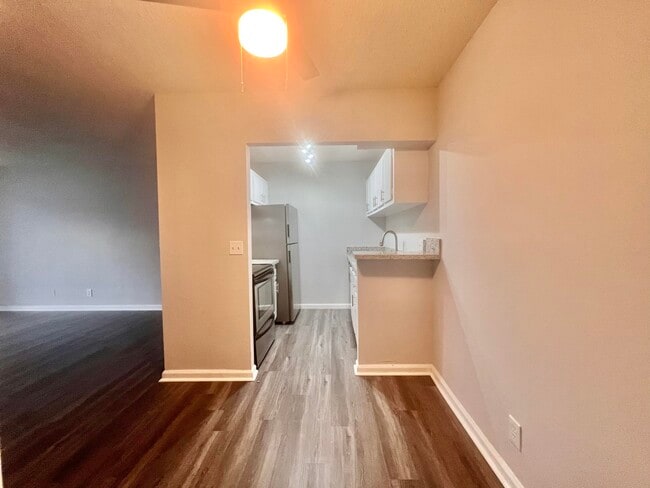 Primary Photo - 1500 N Congress Ave