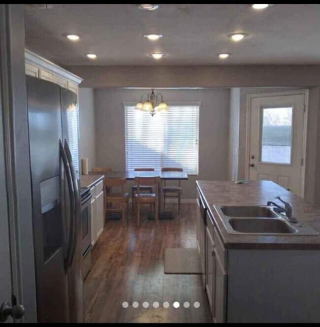 Building Photo - 2069 N 550 W