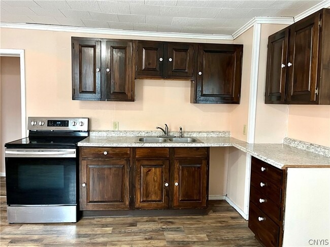 Building Photo - 97 E Seneca St