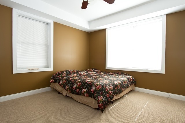 Building Photo - 4755 S St Lawrence Ave