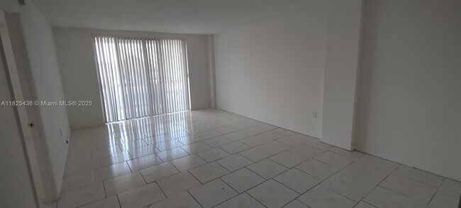 Building Photo - 15600 NW 7th Ave