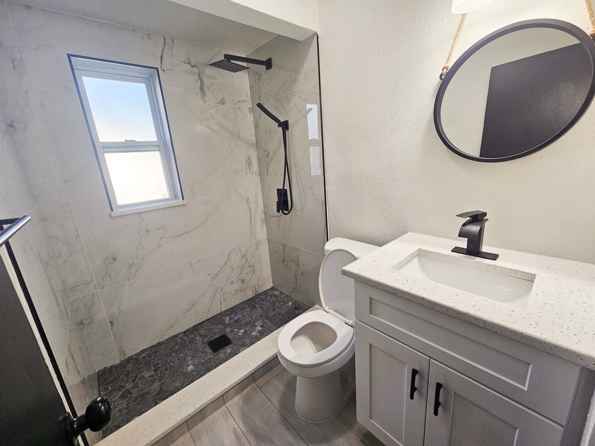 Bathroom - 1105 E South St