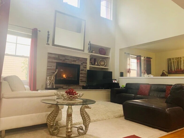 Building Photo - 22531 NE Cascara Cir