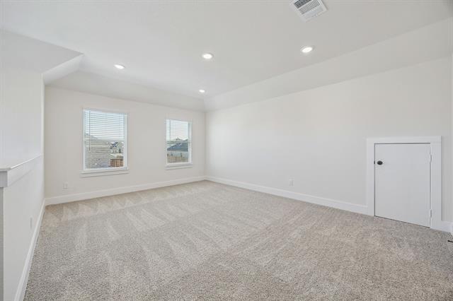 Building Photo - 2900 Woodbrook Dr