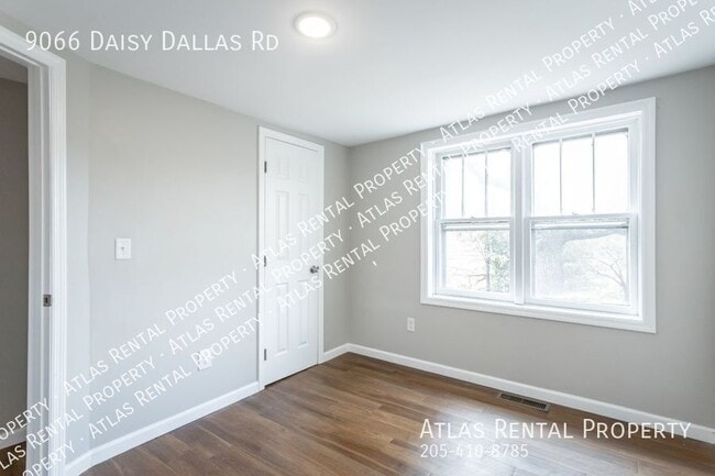 Building Photo - 9066 Daisy Dallas Rd