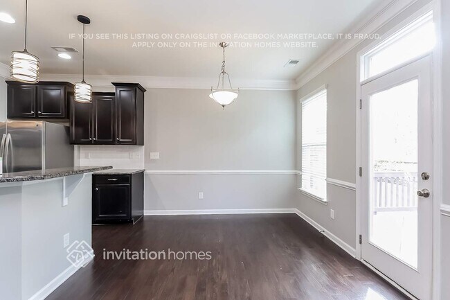 Building Photo - 617 Augustus Lane