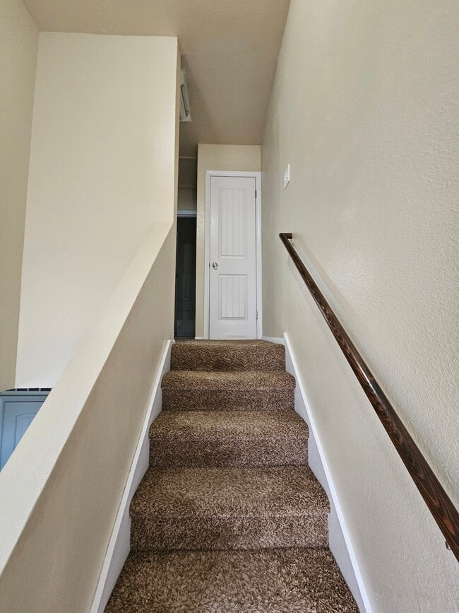 Building Photo - 3963 Dimrall Dr
