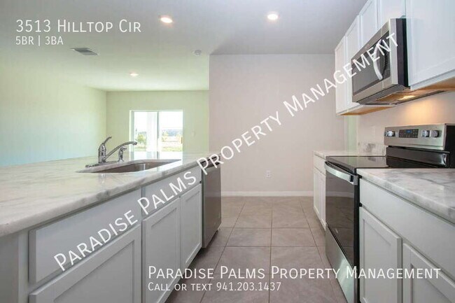 Building Photo - 3513 Hilltop Cir