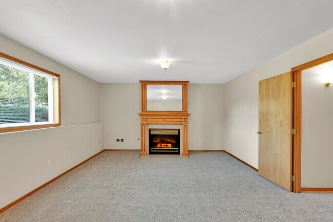 Building Photo - 4605 E Birkdale Ln