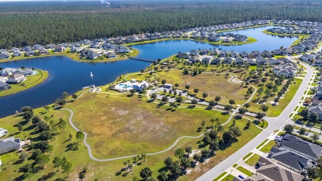 Building Photo - 454 Willow Lake Dr