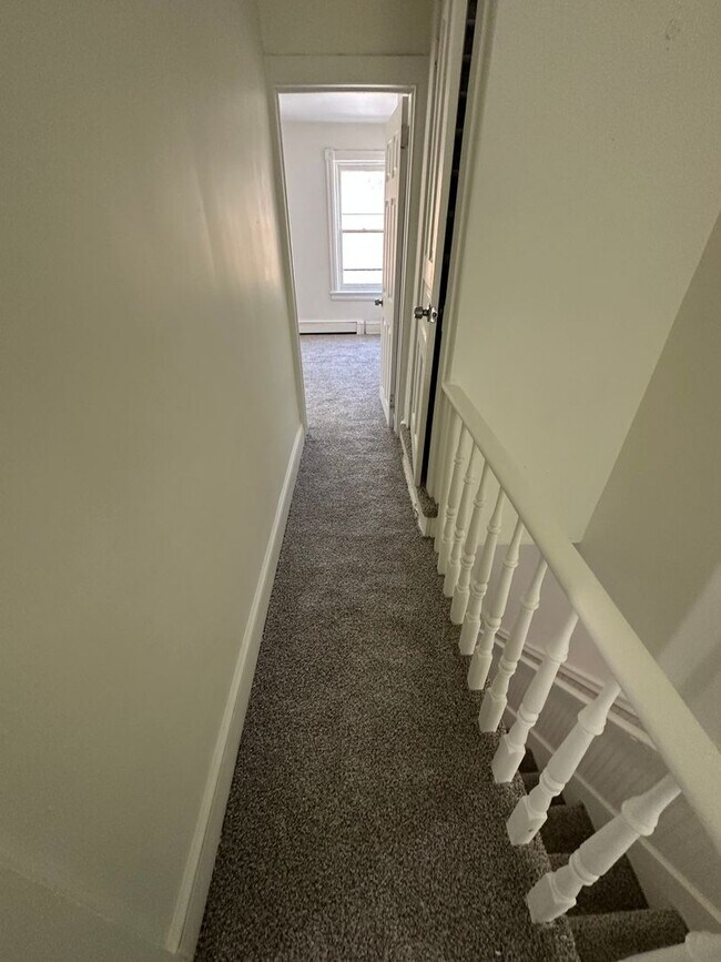 Building Photo - Beautiful 4 bedroom House for rent