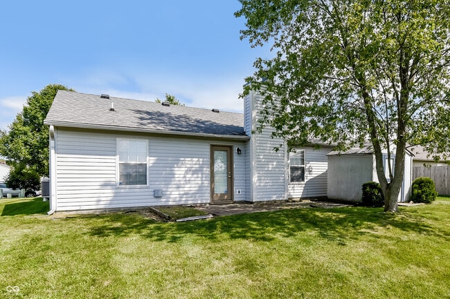 Building Photo - 2736 Woodfield Blvd