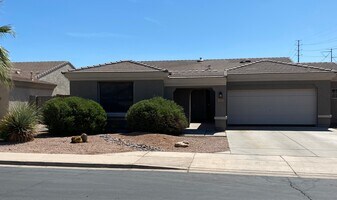 Building Photo - 3131 S Chatsworth Cir