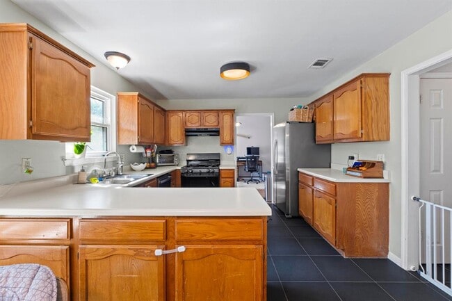 Building Photo - 14401 Richard Walker Blvd