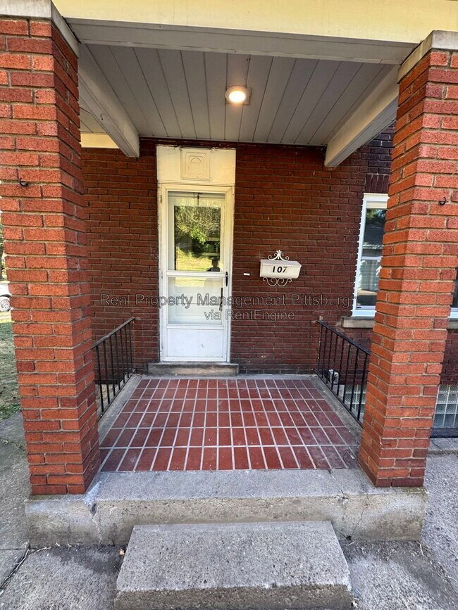 Building Photo - 107 N Meadowcroft Ave