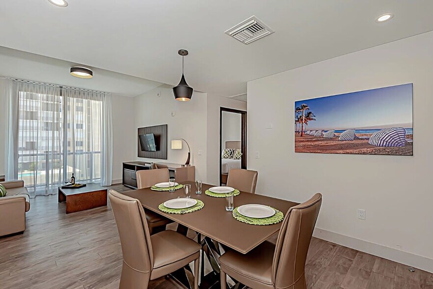 Building Photo - 777 N Ocean Dr