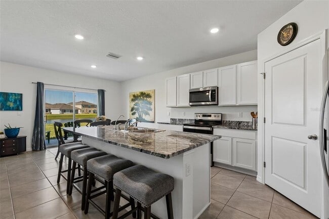 Building Photo - 3406 Grassy Knl