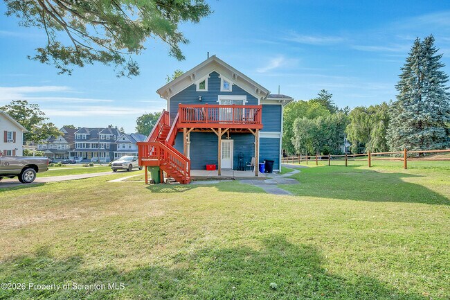 Building Photo - 1724 Monsey Ave